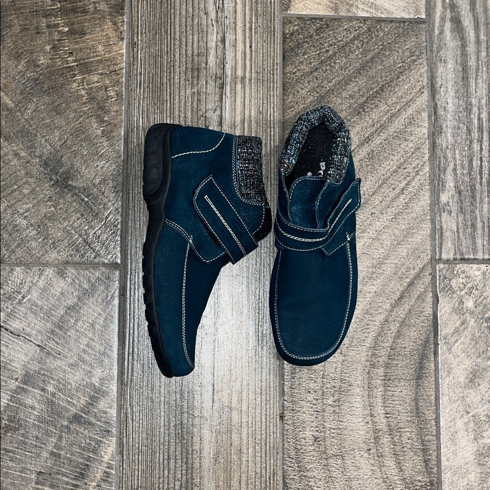 Propet teal suede leather ankle comfortable Boots
